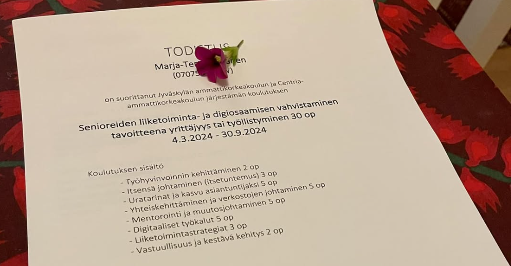 Joulukuun opit ja flopit. Senioreisen liiketointa- ja digiosaamisen koulutuksen todistus.