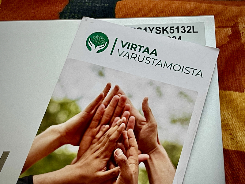 Elokuun opit ja flopit. Kuvassa Virtaa Varustamoista esite.