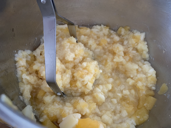 Juurespalat muussataan perunasurvimella